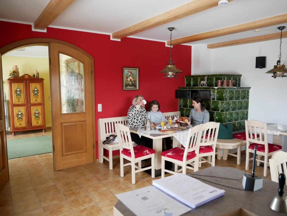 Pension Ambros Büchlberg Buitenkant foto